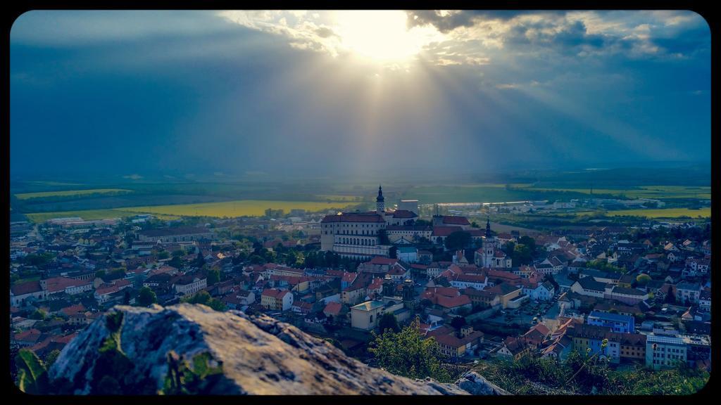 Apartman A Ubytovani U Machu Mikulov Exterior foto